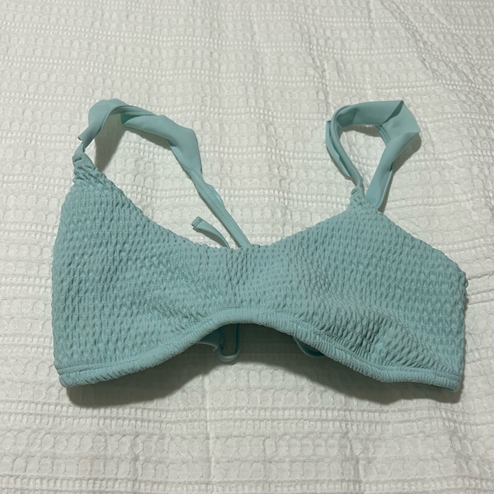 hollister bathing suit top